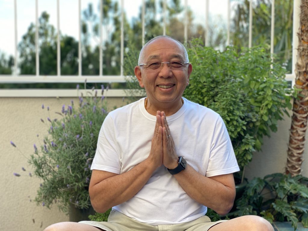 Aplicativo de meditação guiada por Tadashi Kadomoto. - Meditaaqui